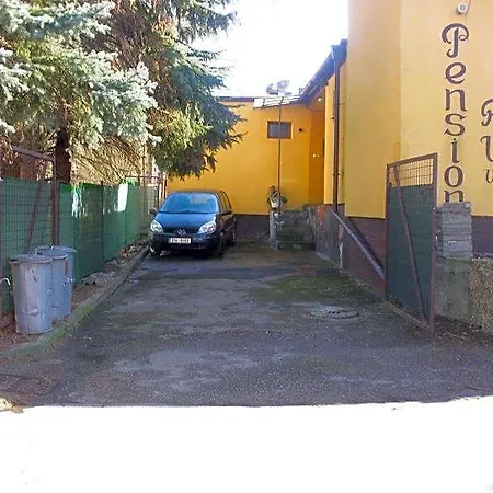 Отель Vysehrad 3*